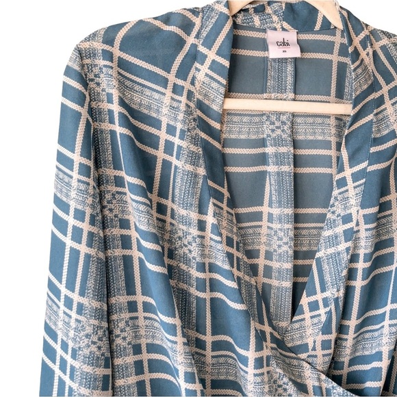 Cabi Sheer V Neck Blouse Windowpane Plaid Long Sleeve Blue Size XS Career Casual - Picture 3 of 8
